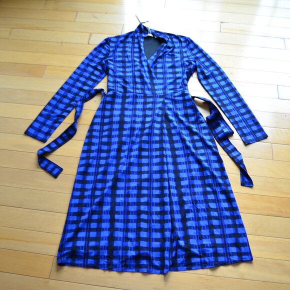 BOSS Ettay Printed Wrap Dress Size M NWT - Picture 3 of 15